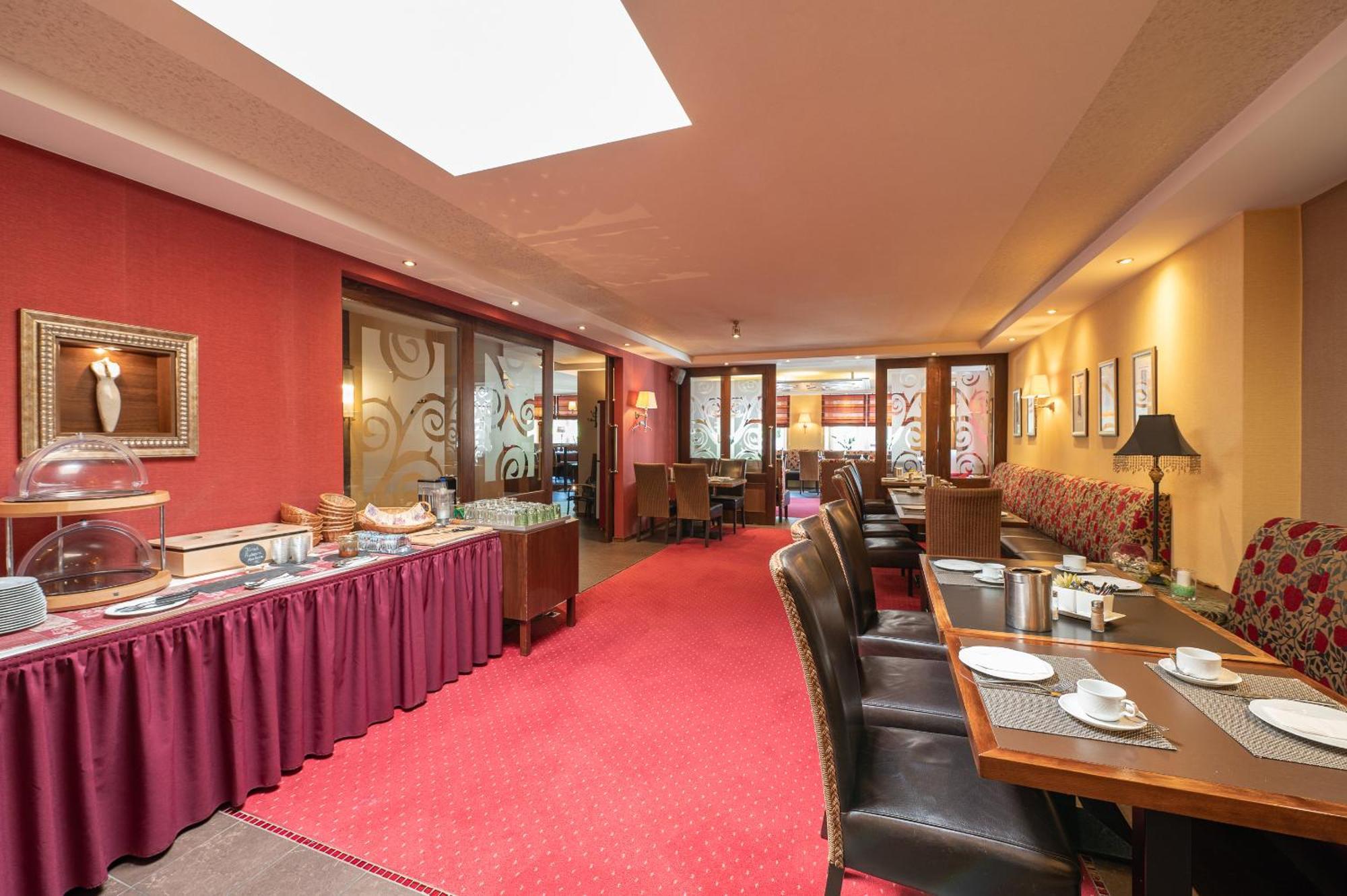 Dagstuhler Hof Hotel Wadern Exterior foto